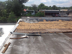 Commercial Storm Damage Roofer - Elkhart, IN 1